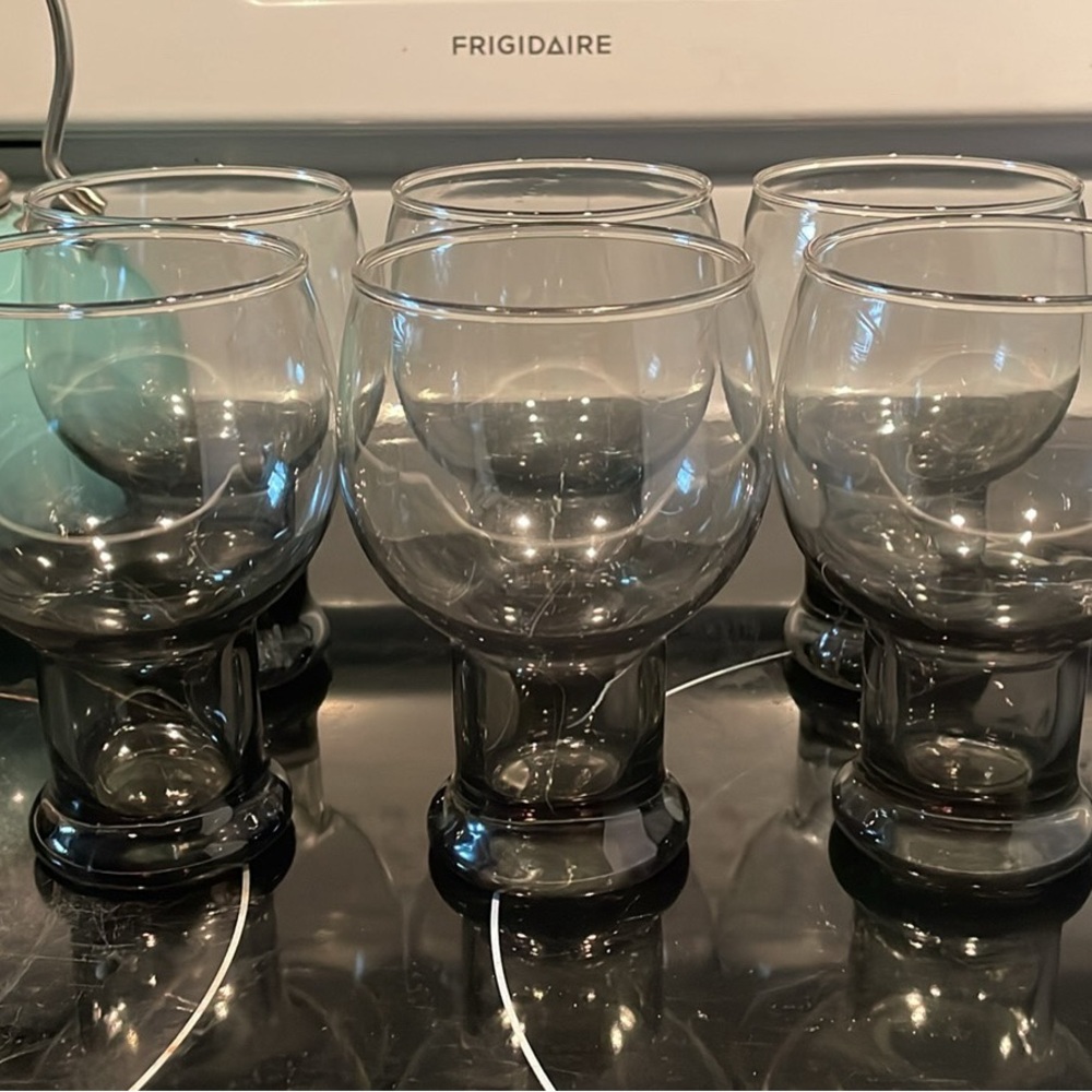 Black Glass Set - Picture 2 of 2